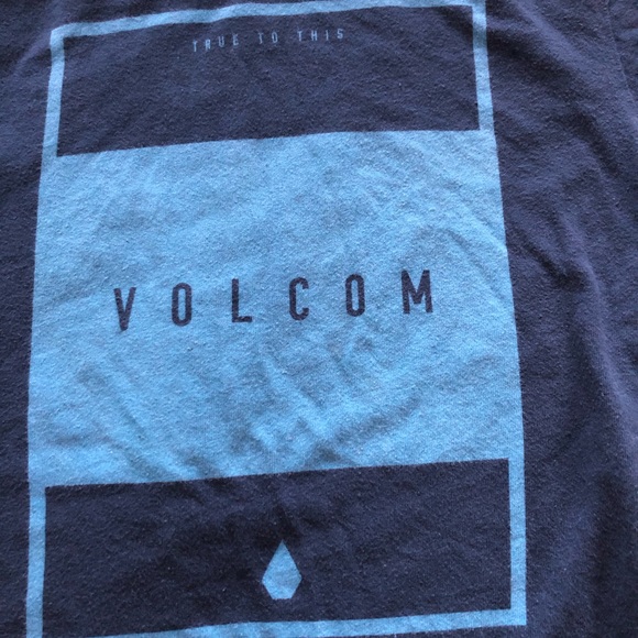 2 for $12 VOLCOM T-shirts - Picture 11 of 15